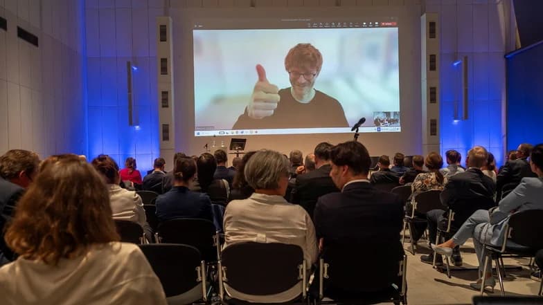 Next-Level-Kommunikation: Die Evolution der KI Telefonzentrale