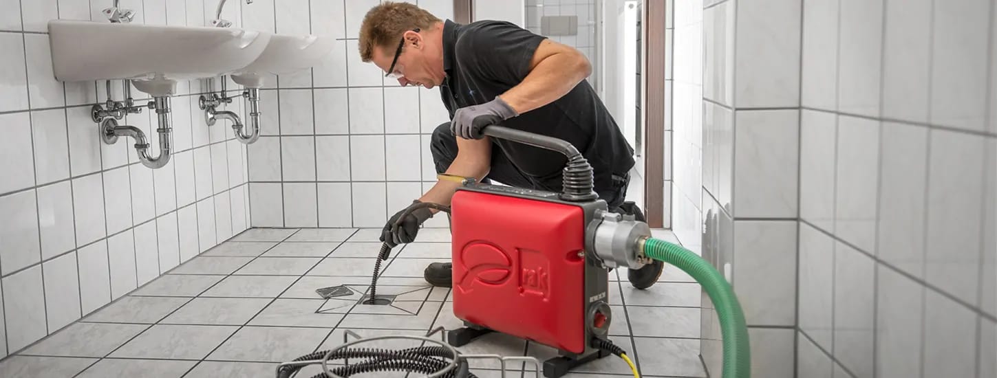 Abfluss Verstopft Solingen: Schnelle Lösungen für klare Rohre