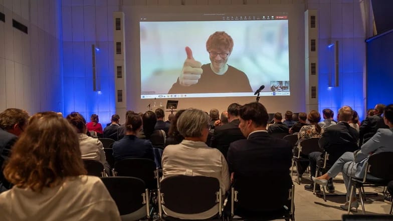 Next-Level-Kommunikation: Die Evolution der KI Telefonzentrale