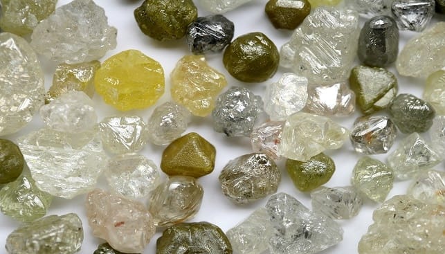 Diamant Stein: Odyssee durch die Diamantwüste